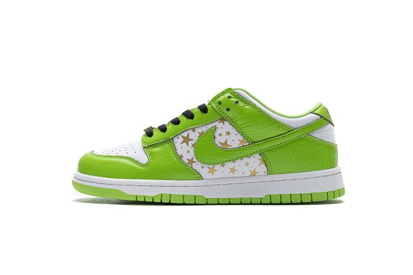 LJR Batch Nike SB Dunk Low Supreme Stars Mean Green (2021) DH3228-101 LJR Batch Nike SB Dunk Low Supreme Stars Mean Green (2021) DH3228-101