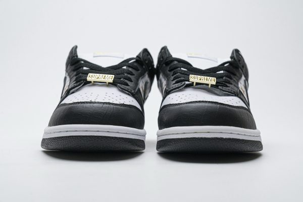 1AB5399814D14 LJR Batch Nike SB Dunk Low Supreme Stars Black DH3228-102