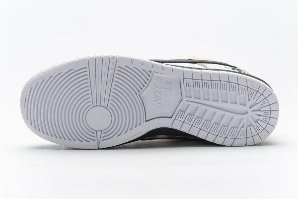 1AB53B945221A LJR Batch Nike SB Dunk Low Raygun Tie-Dye Black BQ6832-001