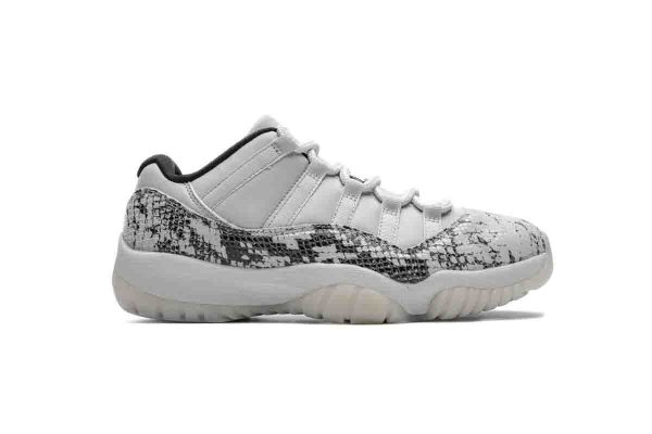 1AB5466788212 PK God Batch Air Jordan 11 Retro Low Snake Light Bone CD6846-002