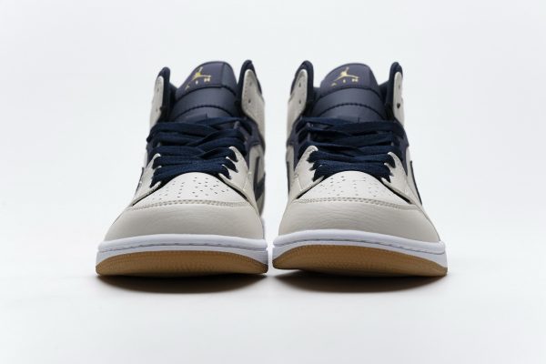 1AB554730701B StreetGxd Air Jordan 1 Retro Mid Jeter AH6342-104