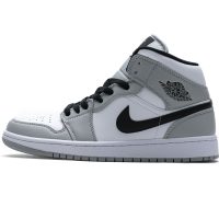 StreetGxd Air Jordan 1 Mid Light Smoke Grey 554724-092 StreetGxd Air Jordan 1 Mid Light Smoke Grey 554724-092