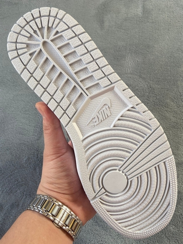 1AB577F39221B StreetGxd Air Jordan 1 Low OG Neutral Grey (2021) CZ0775-100