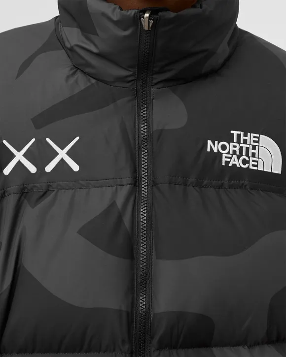 1AB57BAF70116 THE NORTH FACETNF X KAWS 'PROJECT X' RETRO 1996 NUPTSE JACKET