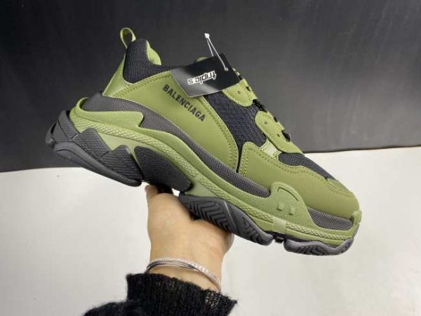 1AB58423AC91D StreetGxd Balenciaga Triple S Army Green 536737 W2FW1 1978