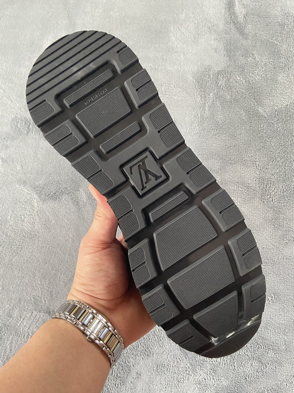 1AB58946DB117 Pkstockx LOUIS VUITTON Run Away Black