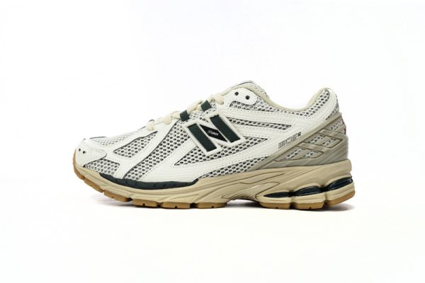 NEW BALANCE White Red M1906RQ NEW BALANCE White Red M1906RQ