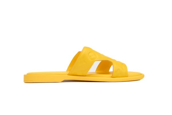 1AB5D8843AC13 PK God Batch BLUE LOUIS VUITTON Oasis Yellow Embossing