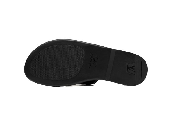 1AB5D90B1631A PK God Batch BLUE LOUIS VUITTON Oasis Black Embossing