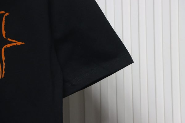 balenciaga_25ss_sanskrit_letters_flocked_print_short_sleeves_1C493A2B75617 Balenciaga 25ss Sanskrit letters flocked print short sleeves