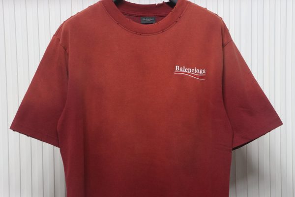 balenciaga_25ss_washed_cola_embroidery_fried_color_hole_short_sleeved_t_shirt_red_1C493F2DB9814 Balenciaga 25ss washed cola embroidery fried color hole short-sleeved T-shirt red