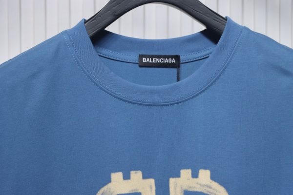 balenciaga_bitcoin_logo_short_sleeve_t_shirt_1C42B6F964617 Balenciaga Bitcoin logo short sleeve T-shirt
