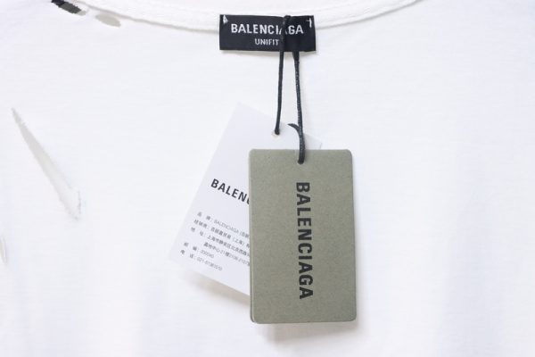 balenciaga_distressed_short_sleeves_1C0CA2E72421E Balenciaga distressed short sleeves