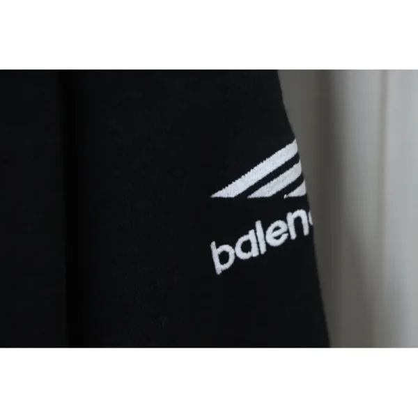 balenciaga_embroidered_knitted_sweater_black_1CEB6C01A6F17 Balenciaga Embroidered Knitted Sweater Black