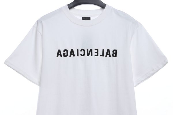 balenciaga_embroidered_letters_distressed_short_sleeve_white_1C0C9FD0B7B18 Balenciaga embroidered letters distressed short-sleeve white