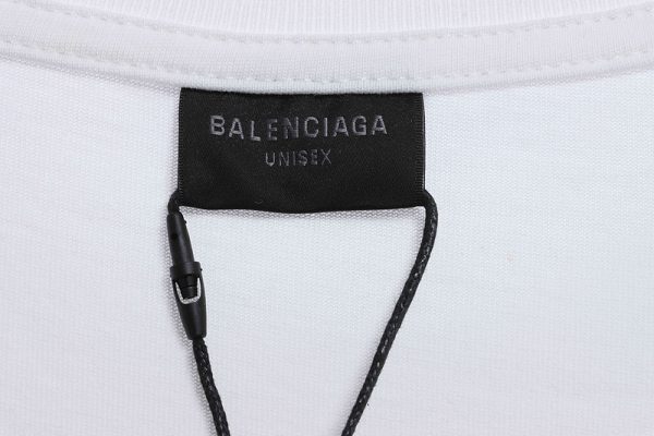balenciaga_embroidered_letters_distressed_short_sleeve_white_1C0C9FD170216 Balenciaga embroidered letters distressed short-sleeve white