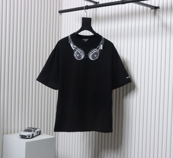 balenciaga_hot_diamond_earphone_short_sleeve_black_1C4190BD0D41A Balenciaga Hot Diamond Earphone Short Sleeve Black