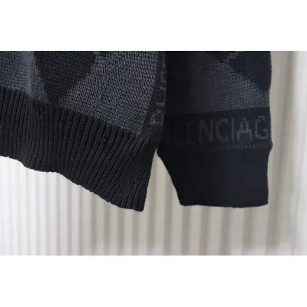 balenciaga_logo_graphic_print_crew_neck_knitted_sweater_1CEB6E4851B10 Balenciaga Logo Graphic Print Crew Neck Knitted Sweater