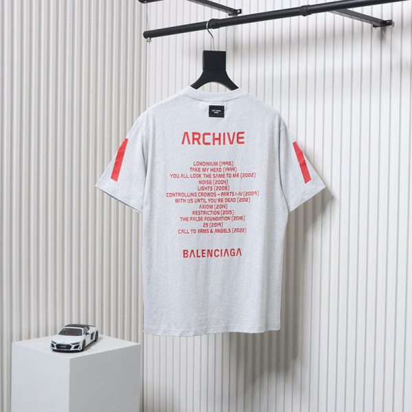Balenciaga Music capsule collection cracked arrow print short sleeves