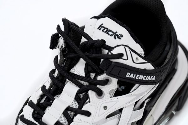 balenciaga_track_2_sneaker_black_and_white_568614_w2gn3_1090_1B5FD3CB7CA1E Balenciaga Track 2 Sneaker Black And White 568614 W2GN3 1090