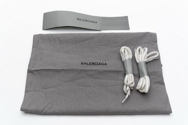 Balenciaga Track  White 542023 (No LED)