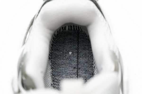 Balenciaga Track  White 542023 (No LED)