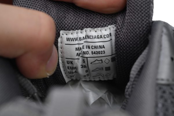 balenciaga_track_sneaker_dark_grey_542436_w3fe3_1250_1B3171AD6A91F Balenciaga Track Sneaker Dark Grey 542436 W3FE3 1250