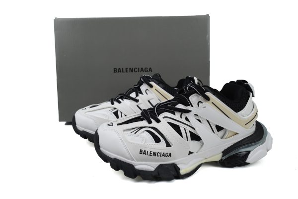 balenciaga_track_sneaker_white_black_1B316FD8E6911 Balenciaga Track Sneaker White Black