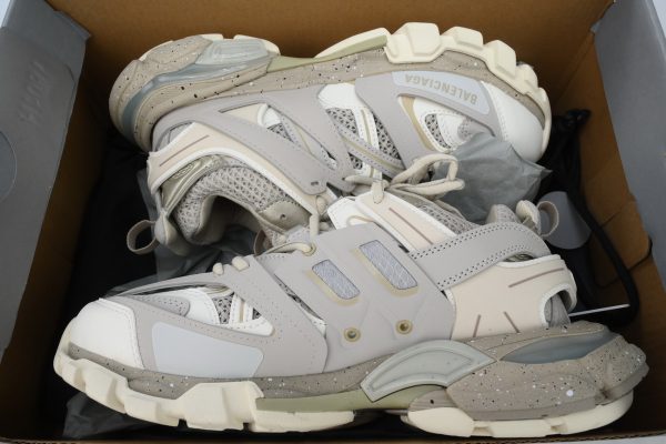 balenciaga_track_sneaker_white_gray_1B3170FAE6D15 Balenciaga Track Sneaker White Gray