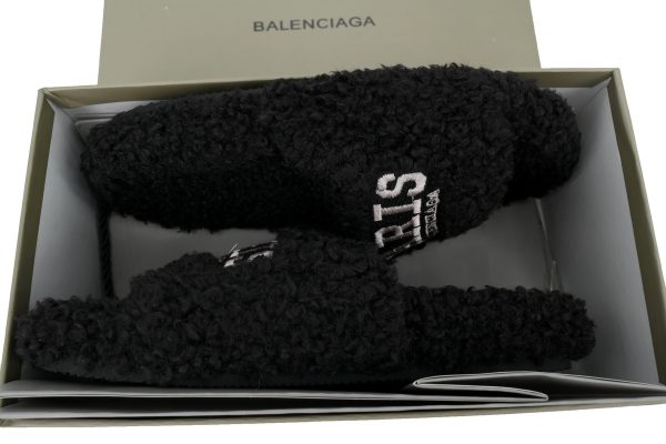 balenciagablack_and_white_label_1D33959102F1B BalenciagaFurry Slides 'Cities Paris Black'
