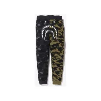 BAPE x Neighborhood Split Camo Shark Sweatpants Black/Green BAPE x Neighborhood Split Camo Shark Sweatpants Black/Green