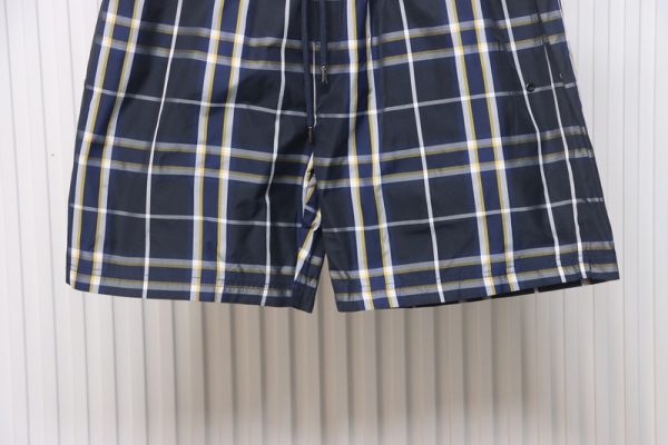 burberry_classic_check_beach_shorts_1C42B9C338211 Burberry Classic Check Beach Shorts