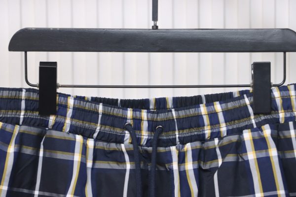 burberry_classic_check_beach_shorts_1C42B9C3A661A Burberry Classic Check Beach Shorts