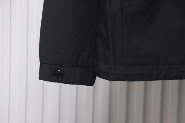 burberry_fake_chest_pocket_embroidered_war_horse_plus_cotton_hooded_jacket_1B5EF2493E418 Burberry chest pocket embroidered war horse plus cotton hooded jacket