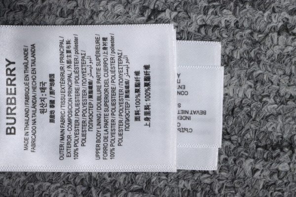 burberry_fake_chest_pocket_embroidered_war_horse_plus_cotton_hooded_jacket_1B5EF24980815 Burberry chest pocket embroidered war horse plus cotton hooded jacket