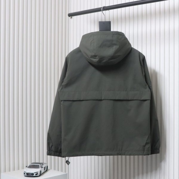 burberry_fake_chest_pocket_embroidered_warhorse_plus_cotton_hooded_jacket_1B5EF2CCD3B1A Burberry chest pocket embroidered warhorse plus cotton hooded jacket