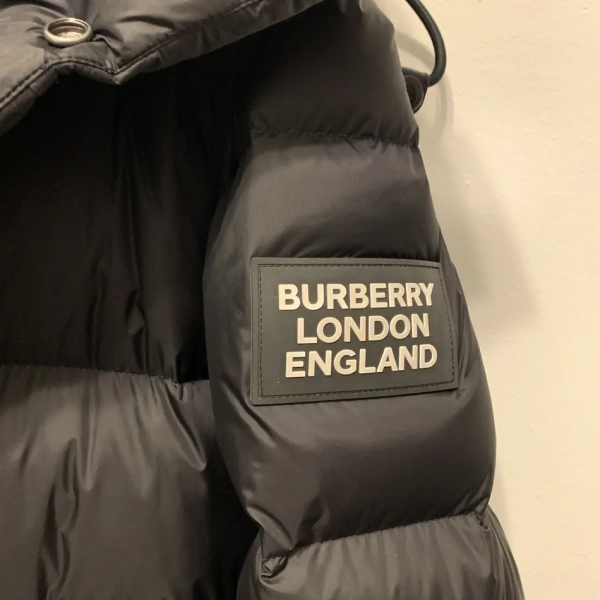 burberry_hooded_puffer_jacket_with_hood_1B193612F481B Burberry Hooded Puffer Jacket with Hood Black