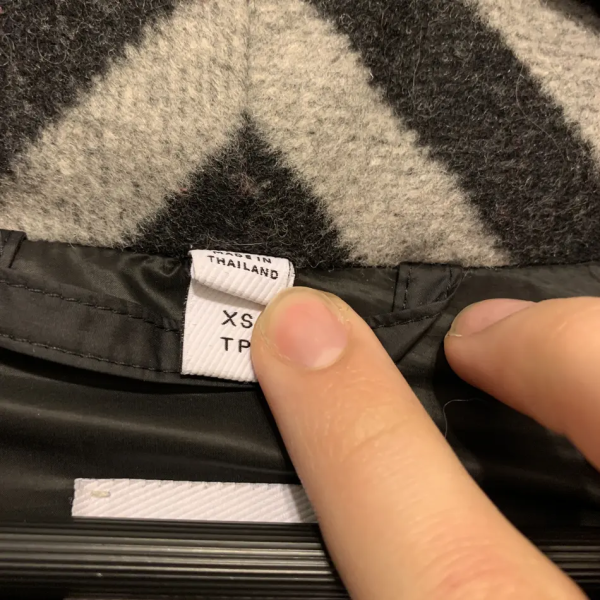 burberry_hooded_puffer_jacket_with_hood_1B1936133F71B Burberry Hooded Puffer Jacket with Hood Black