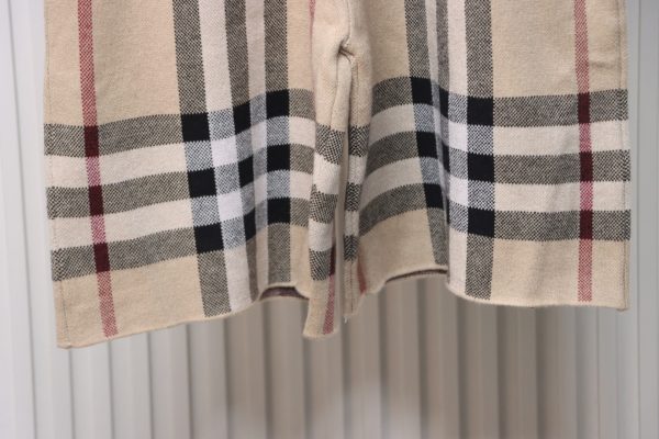 burberry_large_check_knit_shorts_1C42BA91D8210 Burberry Large check knit shorts