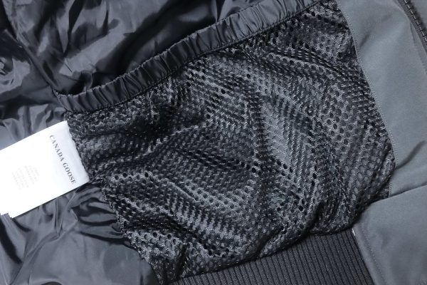 Canada Goose   Short   gray down jacket