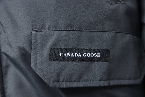 Canada Goose   Short   gray down jacket