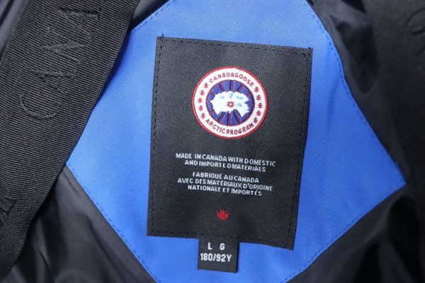 Canada Goose   Short blue down jacket