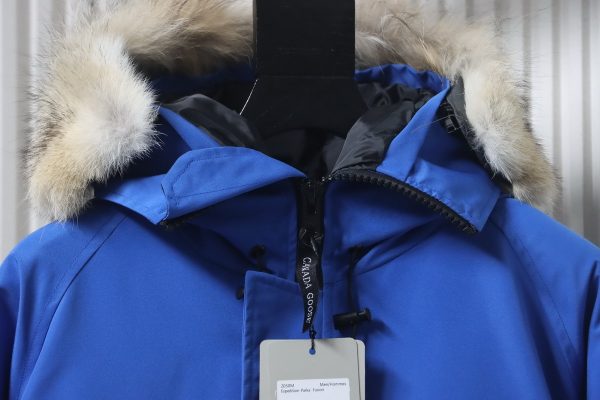 Canada Goose   Short blue down jacket