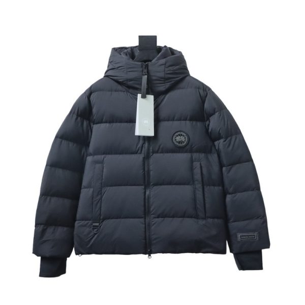 Canada Goose   Short black down jacket