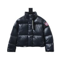 Canada goose Short Large Plaid Puff Down Jacket Black Canada goose Short Large Plaid Puff Down Jacket Black
