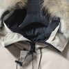 Canada Goose   Short white down  jacket
