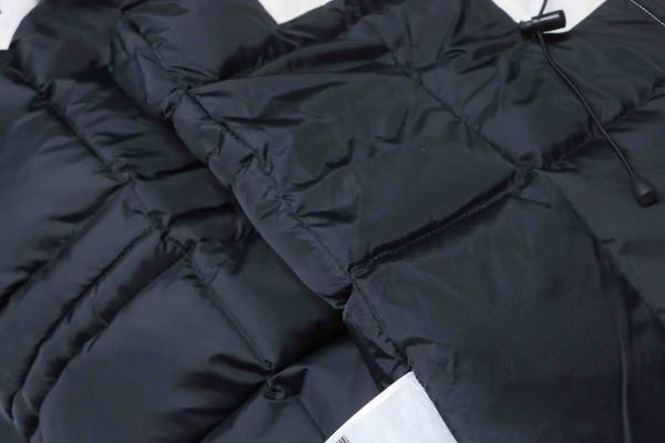 Canada goose  Business style mid-length down jacket white