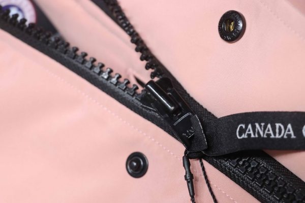 _canada_goose__pink_short_down_jacket_1D06725B9D619 Canada Goose Pink short down jacket