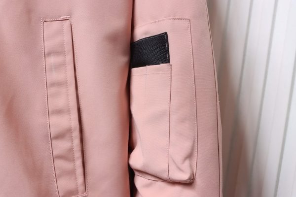 _canada_goose__pink_short_down_jacket_1D0672641161C Canada Goose Pink short down jacket