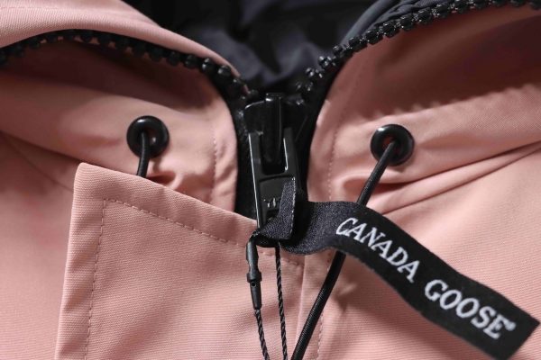 _canada_goose__pink_short_down_jacket_1D0672699B917 Canada Goose Pink short down jacket